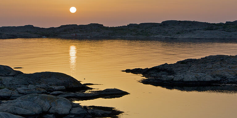 Zonsondergang bij Hönö