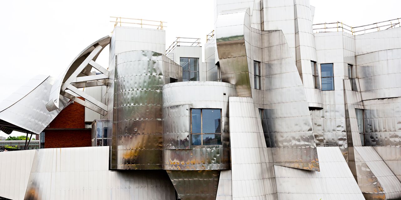 Le Weisman Art Museum