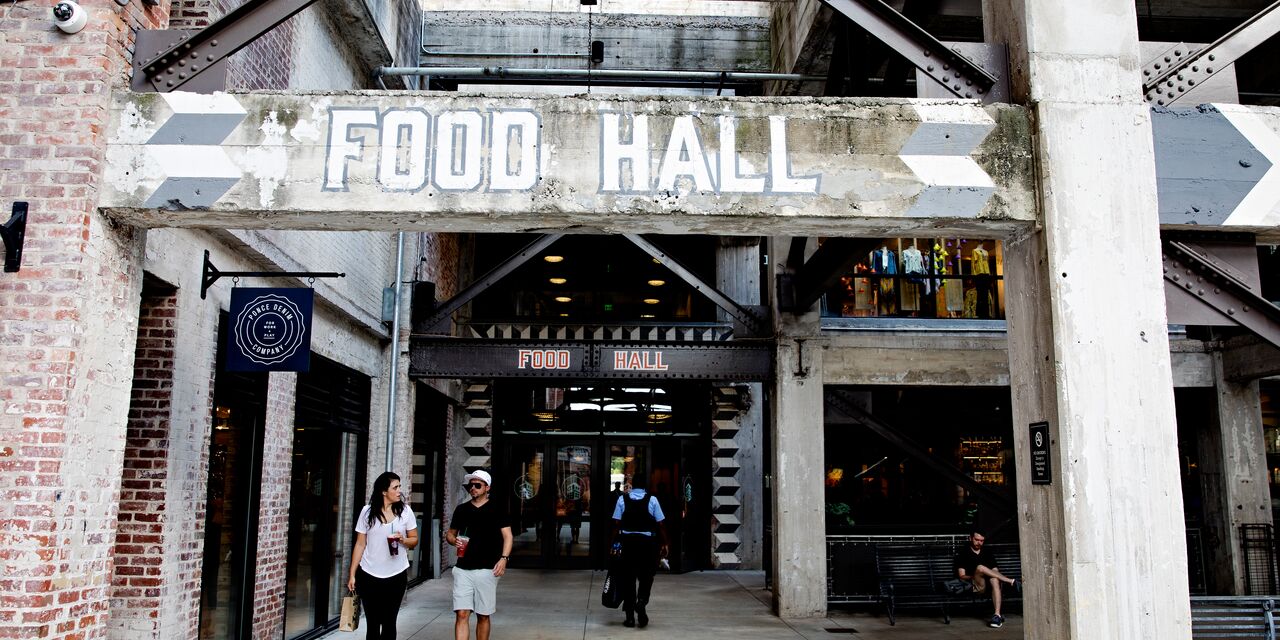 Zona de restauración en Ponce City Market