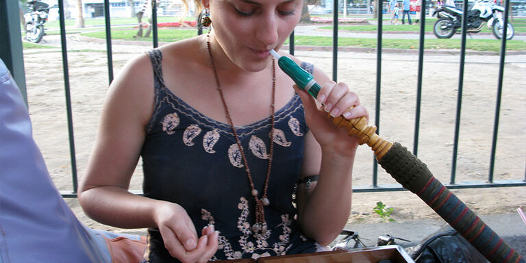 Backgammon and smoking a water pipe