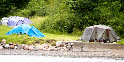 Sol y acampada libre en Langøyene