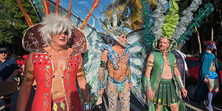 Verkleidete Partygänger auf dem Fantasy Fest