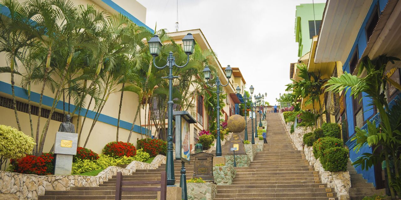 Maisons colorées du quartier Cerro Santa Ana