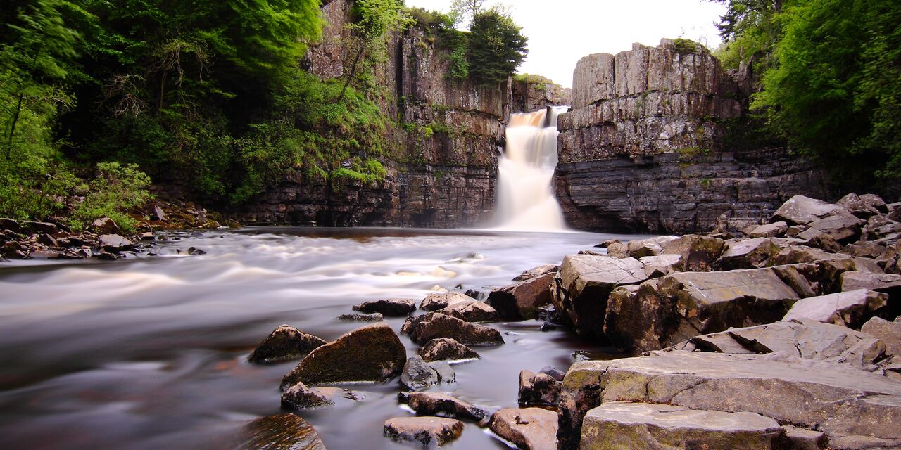 De High Force Waterval bij Teesdale