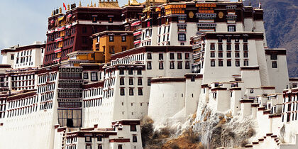 The snow-white Potala Palace in Lhasa