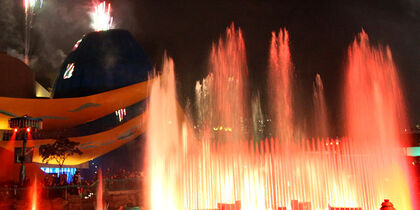 Symbio: a spectacular water show