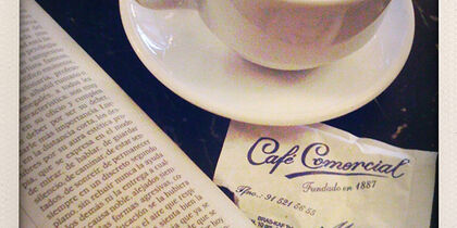 Café Comercial, literary hang-out since 1887