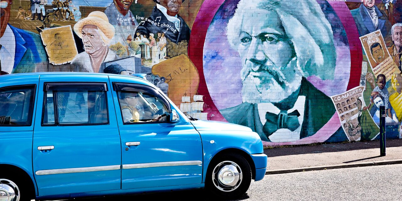 Met de taxi langs de murals