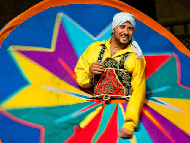 Uno spettacolo di danza tannura al Wekalet El-Ghoury