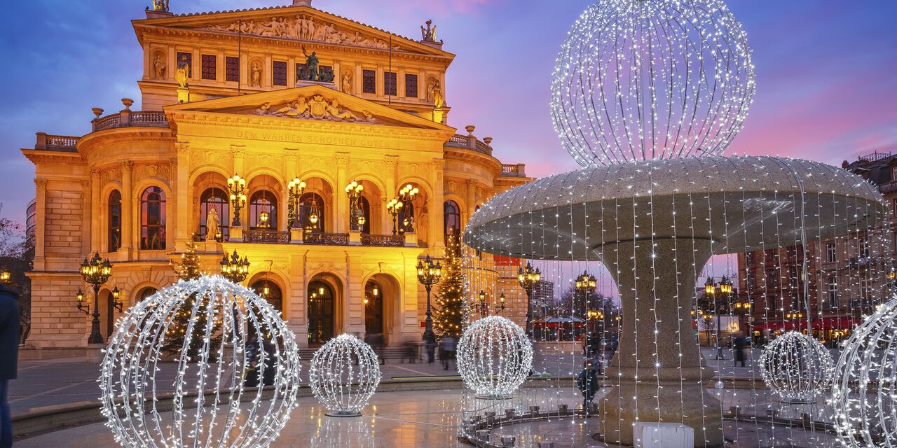 La sala concerti Alte Oper nei giorni festivi