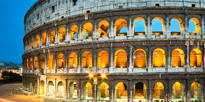 Het Colosseum in de nacht