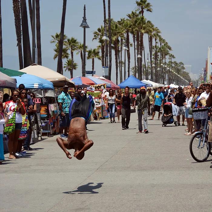 Artist on the Venice Beach boardwalk