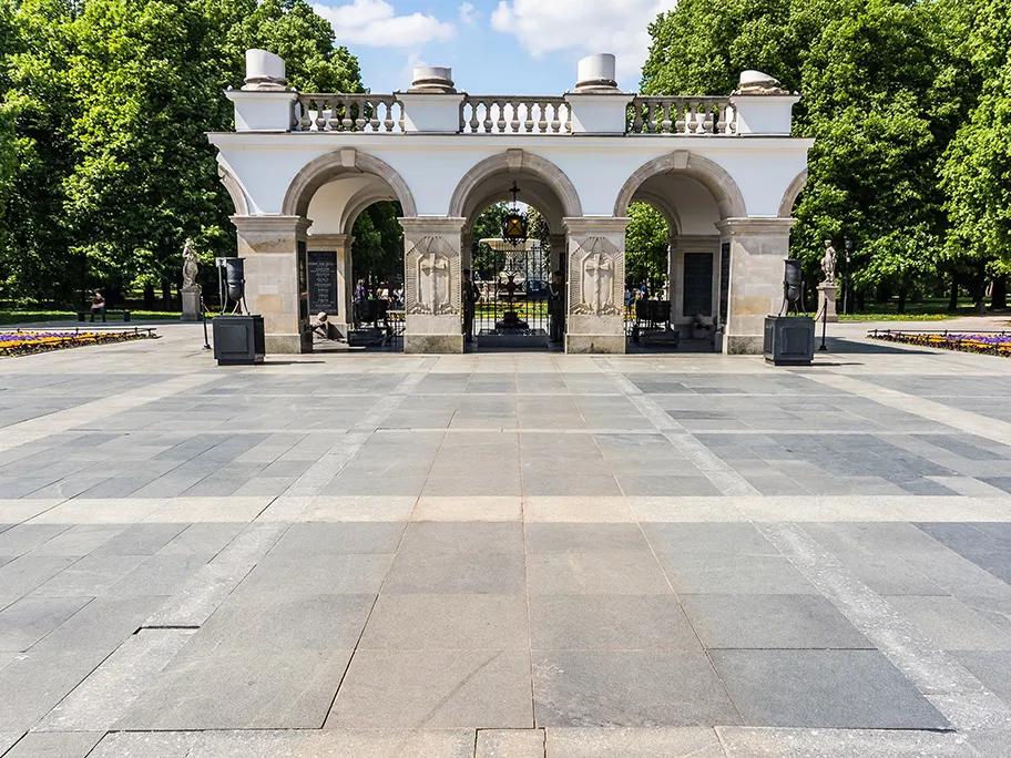 The monument on Pilsudski Square