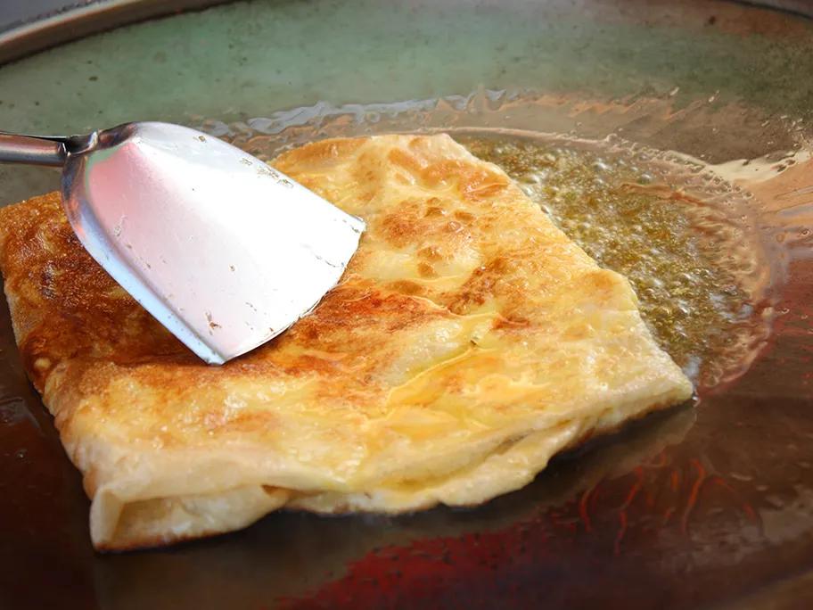 Baking a roti
