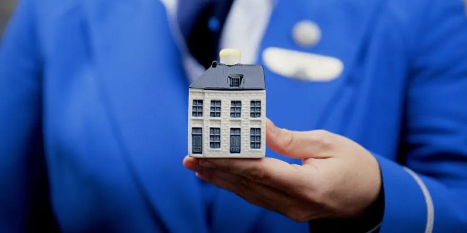 KLM Delft Blue house