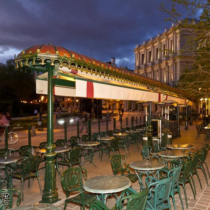Next to the opera: Café de Oriente