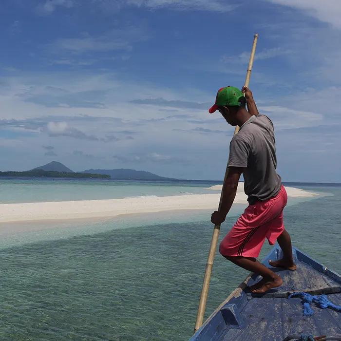 On the way to the island of Banda