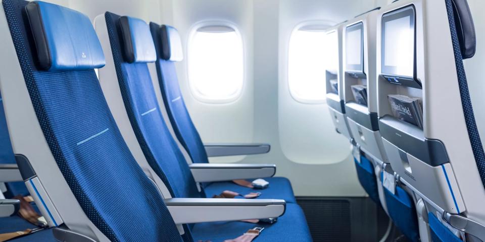 Economy Class seat Boeing 777