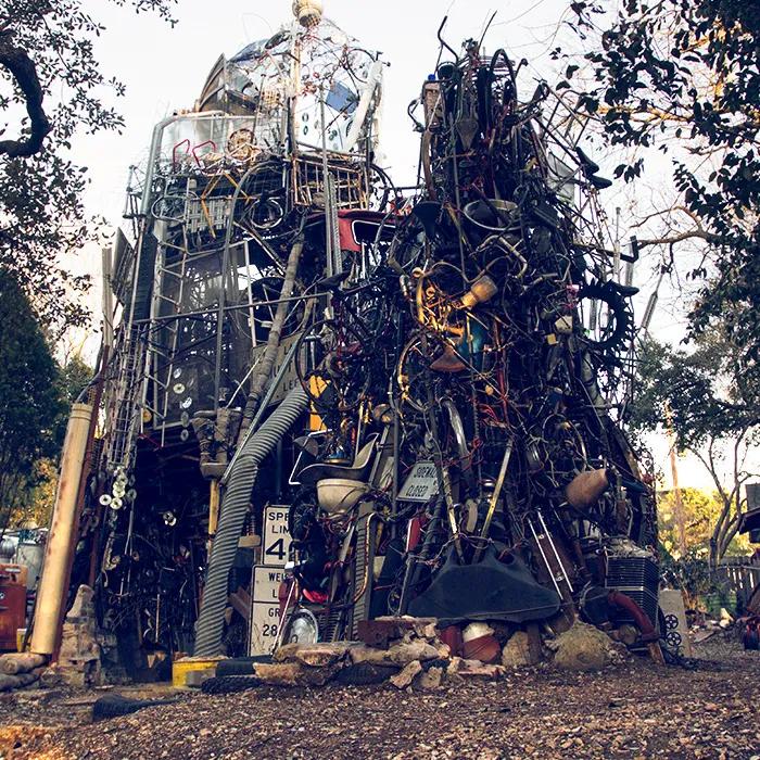 Weird: Cathedral of Junk
