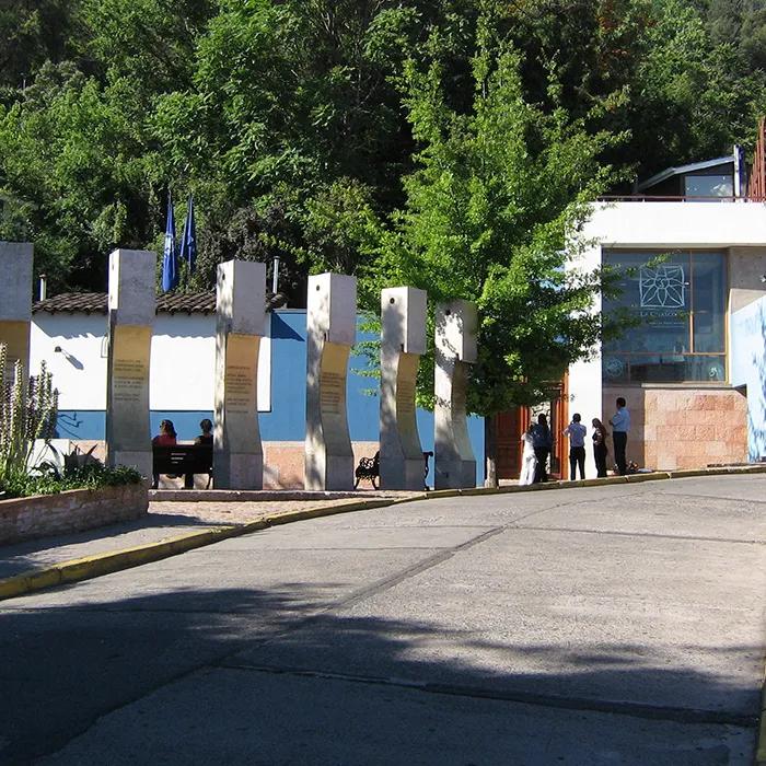 The entrance to La Chascona