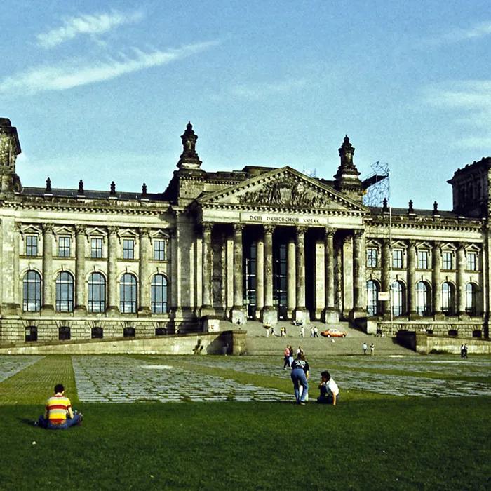 1989, still without the glass dome