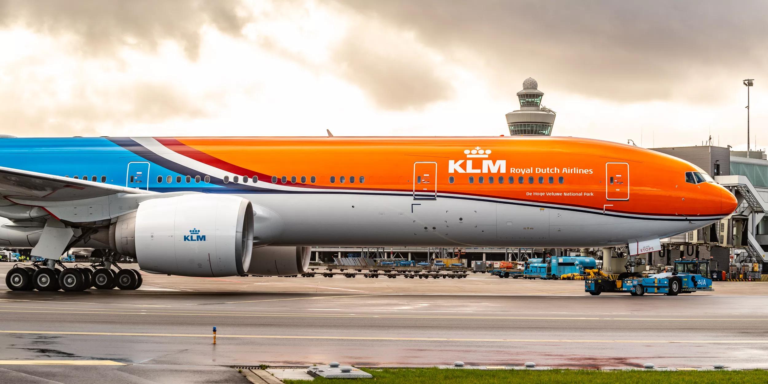 Vlieg Met KLM Naar De Oplymische Spelen 2024   B777 300 Orange Pride