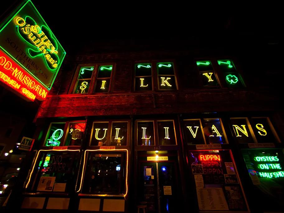 Silky O’Sullivans